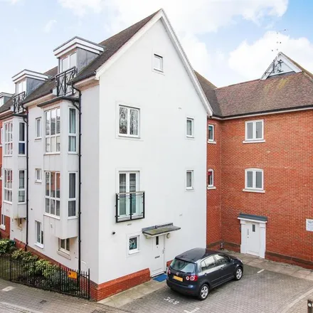 Rent this 3 bed apartment on City Wall Avenue in Harbledown, CT1 2FQ