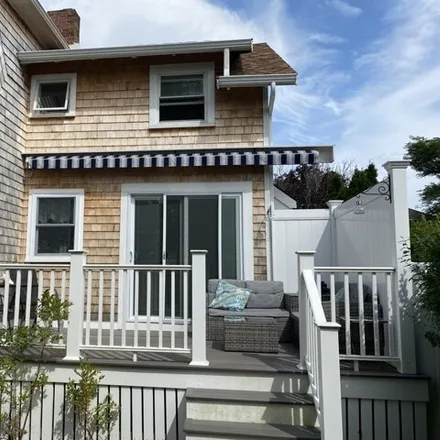 Rent this 2 bed house on 3 Egypt Avenue in Shore Acres, Scituate