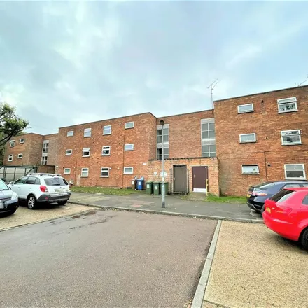 Image 9 - Oak Hill, Baldock, SG6 2RQ, United Kingdom - Apartment for rent