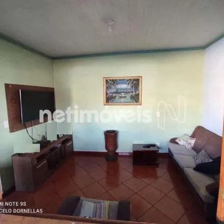 Buy this 2 bed house on Rua Marcelo Coimbra Tavares in Regional Noroeste, Belo Horizonte - MG