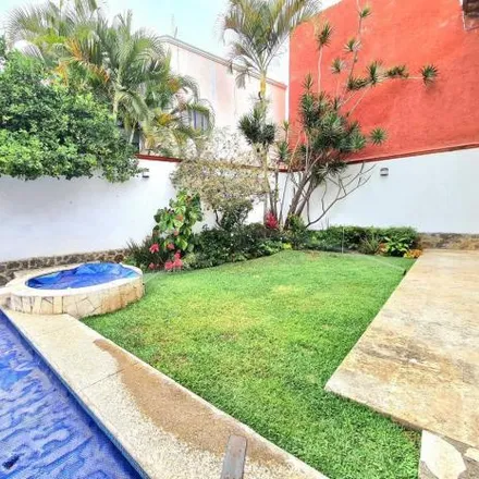 Rent this 4 bed house on Privada de la Pradera in Tlaltenango, 62166 Cuernavaca