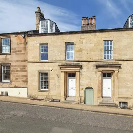 Rent this 4 bed townhouse on The Methodist Church in Queen Street, Stirling
