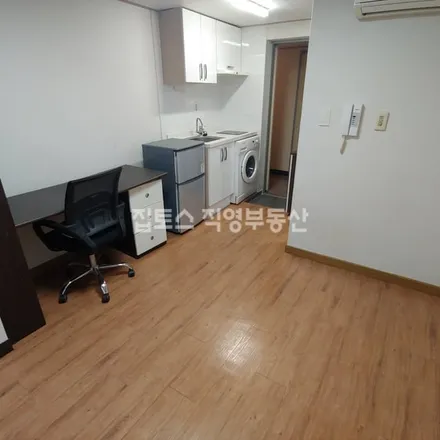 Image 3 - 서울특별시 관악구 봉천동 148-52 - Apartment for rent