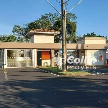 Buy this 3 bed house on Avenida Dona Maria Santana Borges in Vila Umuarama, Uberaba - MG