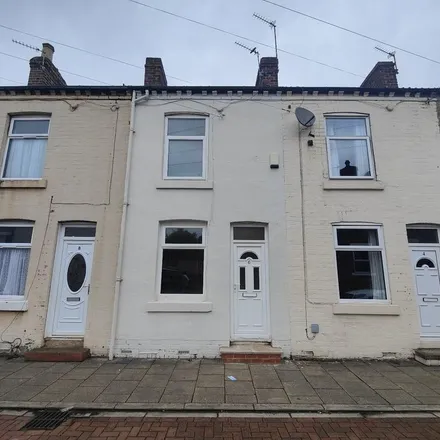 Rent this 2 bed townhouse on 6 Gaskell Street in Wakefield, WF2 8TA