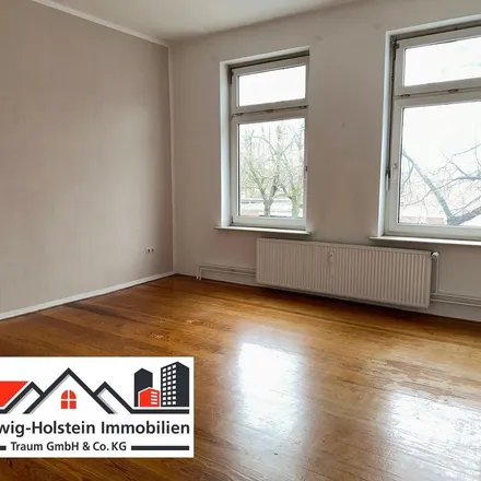 Rent this 3 bed apartment on Olshausenstraße in 24118 Kiel, Germany
