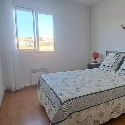Rent this 3 bed apartment on Saint-Pierre-la-Mer in Rue du Rocher, 11560 Saint-Pierre-la-Mer
