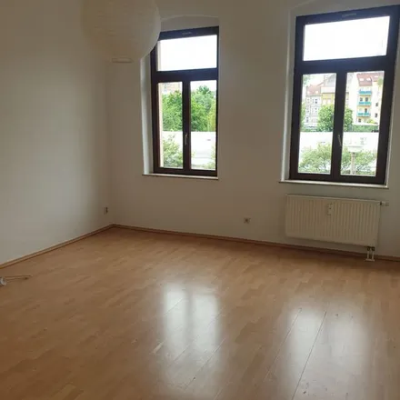 Image 1 - Ernst-Kromayer-Straße 11, 06112 Halle (Saale), Germany - Apartment for rent