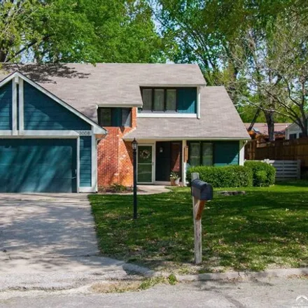 Image 2 - 3008 West 27th Street, Lawrence, KS 66047, USA - House for sale