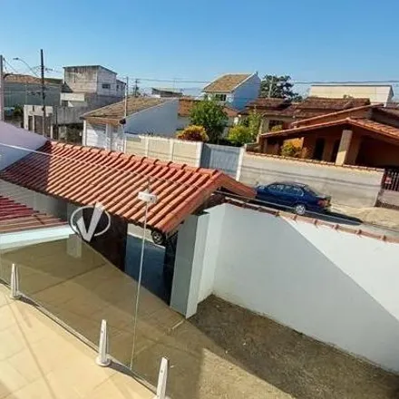 Buy this 2 bed house on Rua Professor Doutor Eduardo Ge Badaró in Galega, Pindamonhangaba - SP