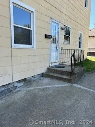 Image 1 - 298 Hillside Avenue, Glen Ridge, Naugatuck, CT 06770, USA - Apartment for rent