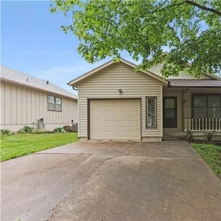 Buy this 2 bed house on 17926 East Whitney Road South in Independence, MO 64057