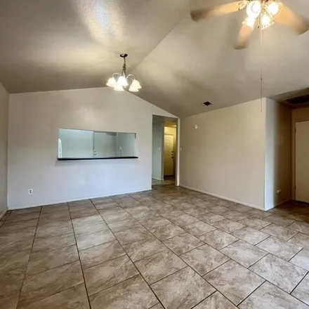 Image 9 - 12796 Uhr Lane, San Antonio, TX 78217, USA - Apartment for rent