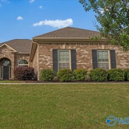 Buy this 3 bed house on 2218 Towne Park Drive Southwest in South Park Estates, Huntsville
