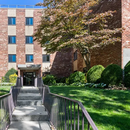 Rent this 2 bed condo on 197 Dehaven Drive in City of Yonkers, NY 10703