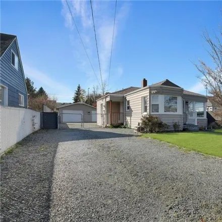 Image 2 - 6456 South Bell Street, Hillsdale, Tacoma, WA 98408, USA - House for sale