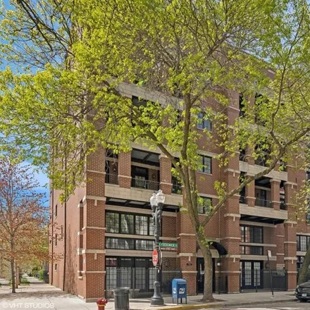 Buy this 3 bed condo on 1502 North Sedgwick Street in Chicago, IL 60610