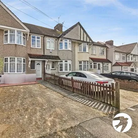 Rent this 3 bed townhouse on Cumberland Avenue in Belle Grove, London