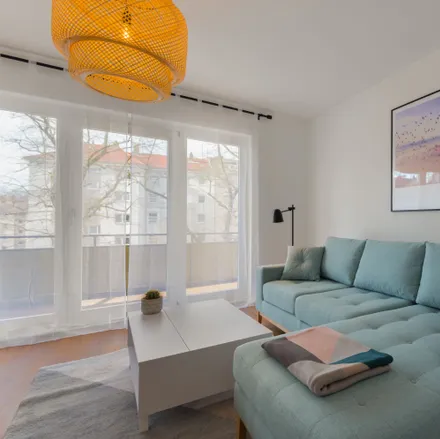 Rent this 2 bed apartment on Dörnigheimer Straße 8 in 60314 Frankfurt, Germany