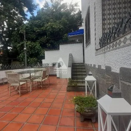 Buy this 2 bed house on 11º Grupamento de Bombeiro Militar - Vila Isabel in Rua Oito de Dezembro 456, Vila Isabel