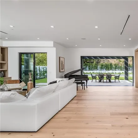 Image 3 - 16667 Oldham Street, Los Angeles, CA 91436, USA - House for sale