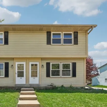 Image 1 - 112 Kilps Court West, Waukesha, WI 53188, USA - Townhouse for sale