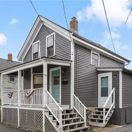 Rent this 2 bed house on 3 Prescott Pl in Newport, Rhode Island