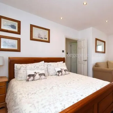 Image 7 - Willow Close, Blackbrook, London, BR2 8EG, United Kingdom - Townhouse for sale