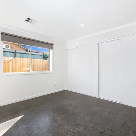 Rent this 3 bed apartment on 32 King Parade in Knoxfield VIC 3180, Australia