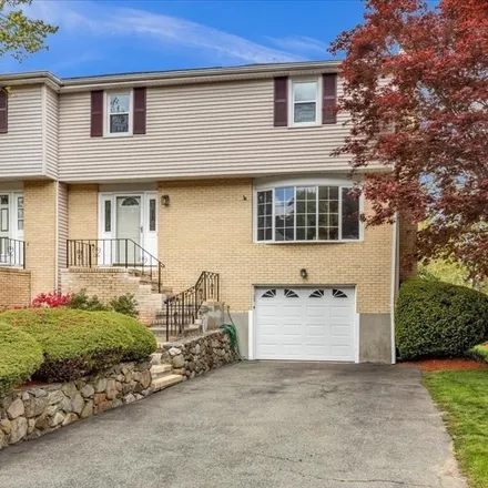 Image 2 - 17 Jacobs Rd # 17, Randolph MA 02368 - Townhouse for sale