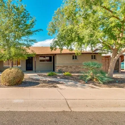 Rent this 4 bed house on 7248 East Wilshire Drive in Scottsdale, AZ 85257