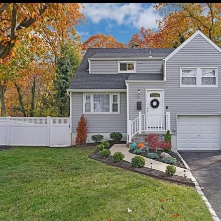 Buy this 3 bed house on 37 Oakbrook Place in Franklin Township, NJ 08873
