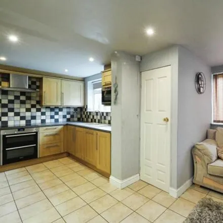 Image 7 - Wexford Close, Leicester, Leicestershire, Le2 - Duplex for sale