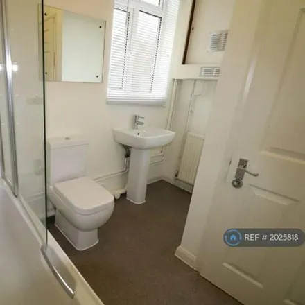 Image 7 - Adams Avenue, Northampton, NN1 4EE, United Kingdom - House for rent