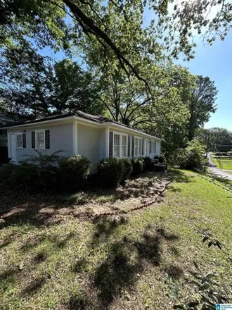 Buy this 3 bed house on 125 Highland Drive in Vineland Park, Hueytown