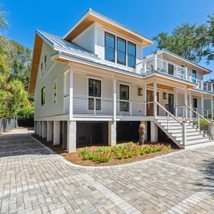 Buy this 6 bed house on 223 Forest Trail in Isle of Palms, Charleston County