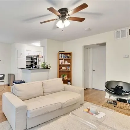 Buy this 1 bed condo on 2207 Leon Street in Austin, TX 78705