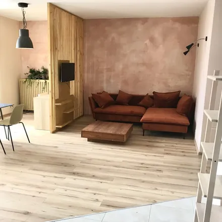 Rent this 3 bed apartment on Piekarnia in Wysoka 26, 90-032 Łódź
