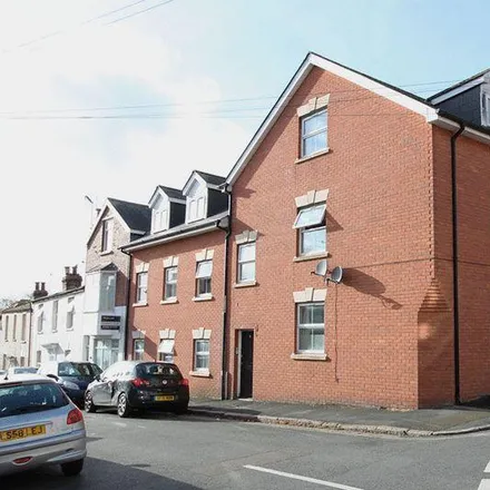 Rent this 3 bed apartment on 10 Victoria Road in Exeter, EX4 6PZ