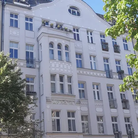 Rent this 2 bed apartment on Gleimstraße 18 in 10437 Berlin, Germany