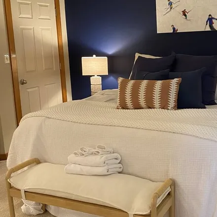 Rent this 1 bed condo on Roseland in VA, 22964