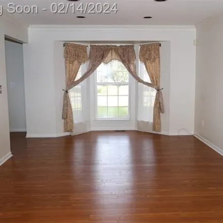 Image 7 - 2090 Twin Sun Circle, Commerce Charter Township, MI 48390, USA - House for sale