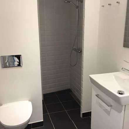 Rent this 3 bed apartment on Frederikssundsvej 152B in 2700 Brønshøj, Denmark