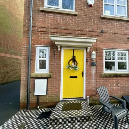 Buy this 4 bed townhouse on Coppy Bridge Drive in Milnrow, OL16 3AR