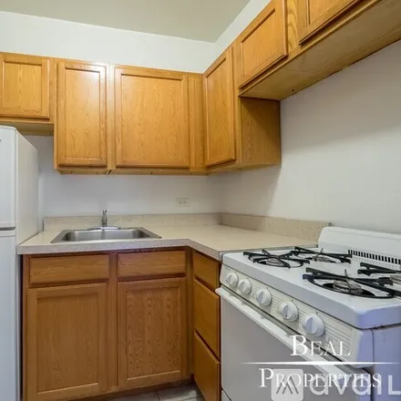 Rent this studio apartment on 1164 N Dearborn St