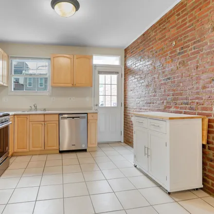 Image 6 - 533 South Decker Avenue, Baltimore, MD 21224, USA - Townhouse for sale