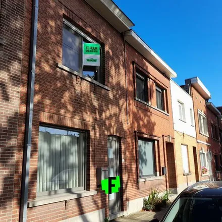Rent this 3 bed townhouse on Marksesteenweg in 8500 Kortrijk, Belgium