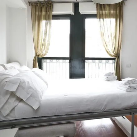 Rent this 1 bed apartment on Bio c' Bon in Alzaia Naviglio Pavese, 20
