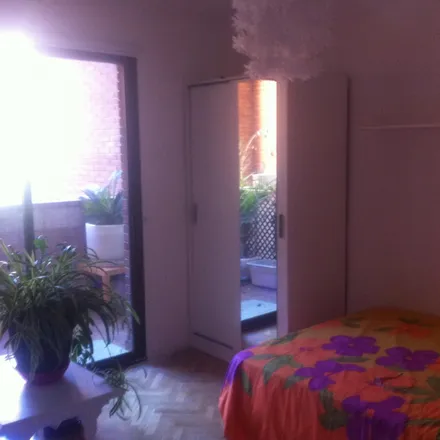 Rent this 5 bed room on Calle de Santiago de Compostela in 88, 28035 Madrid
