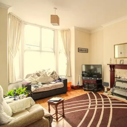 Image 2 - Tasburgh Street, Hainton Avenue, Grimsby, DN32 9LD, United Kingdom - Apartment for sale